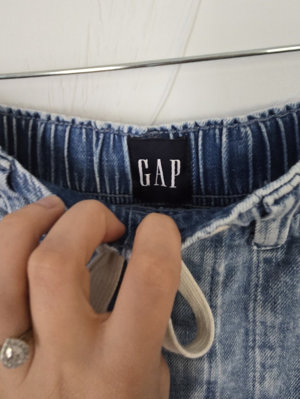 Gap• Easy Denim Utility Women's Distressed Drawstring Jeans. Sz M - Picture 7 of 9